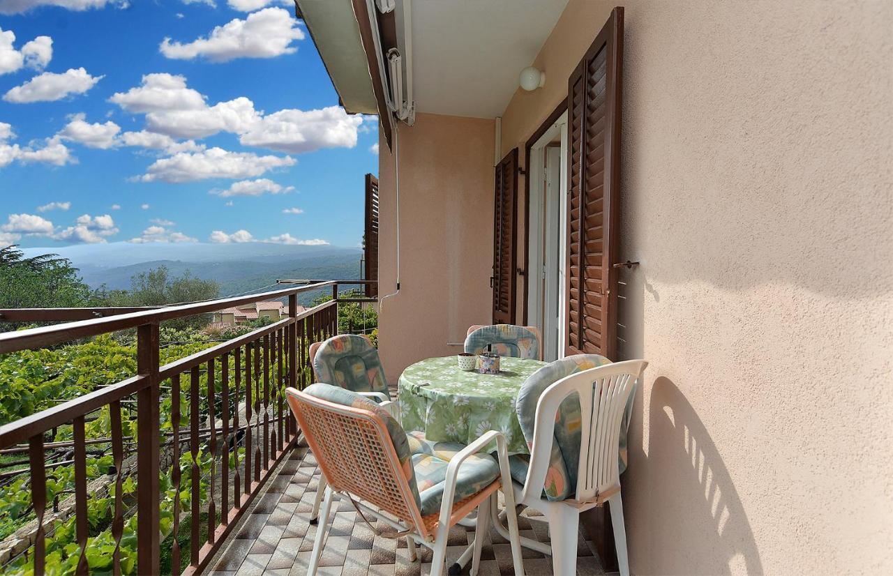 Apartments Medulinska Rabac 757 Buitenkant foto